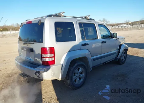 2008 Jeep Liberty Sport из США, поврежденный, VIN 1J8GN28K78W161481
